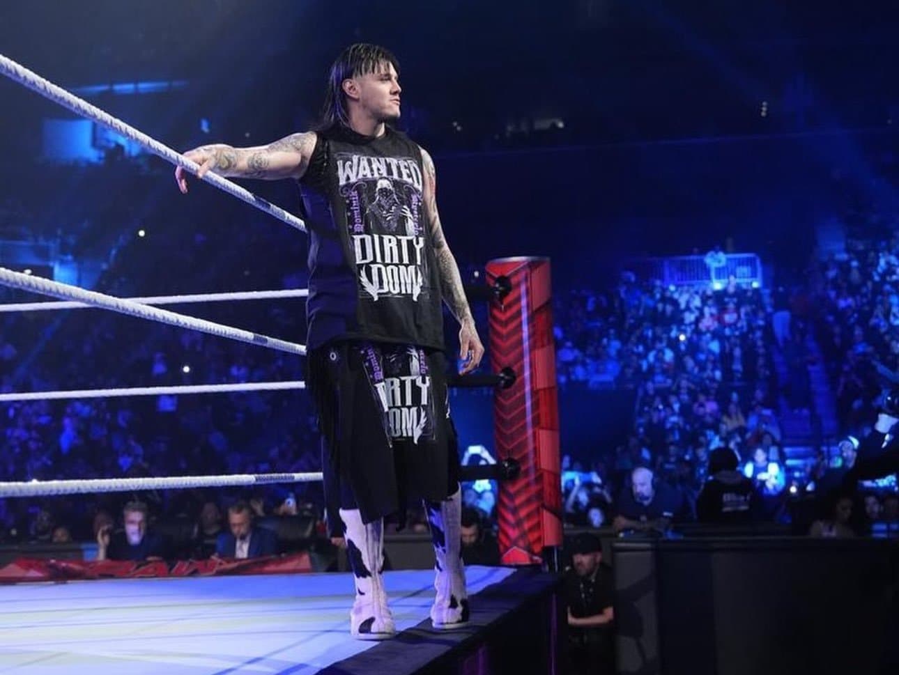 DOMINIK MYSTERIO INJURED